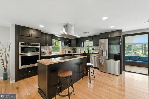 2150 Hilltop Ln, WARRINGTON, PA, 18976-2169 | Card Image
