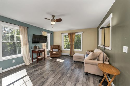 122 Northwood Estates Dr, Grafton, NH, 03240-3228 | Card Image