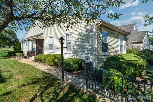 b-10 Martin Van Buren Dr, Monroe, NJ, 08831-5471 | Card Image