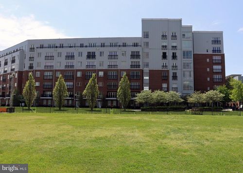 h504-530 Harlan Blvd, WILMINGTON, DE, 19801-5168 | Card Image
