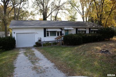 904 N Lincoln Street, House other with 2 bedrooms, 1 bathrooms and null parking in Salem IL | Image 1