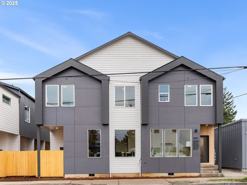 5-8043 Se 72nd Ave, Portland, OR, 97206-8745 | Card Image