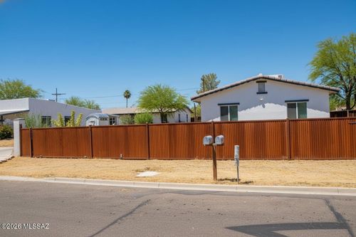 501 W Pennsylvania Drive, Tucson, AZ, 85714 | Card Image