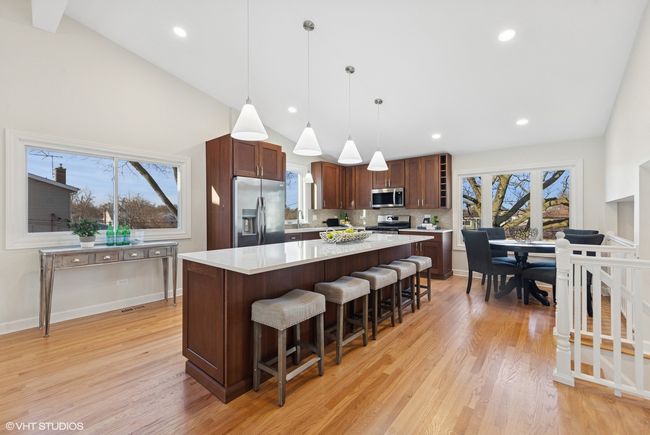 940 S Cedar Ave, House other with 4 bedrooms, 3 bathrooms and 2 parking in Elmhurst IL | Image 4