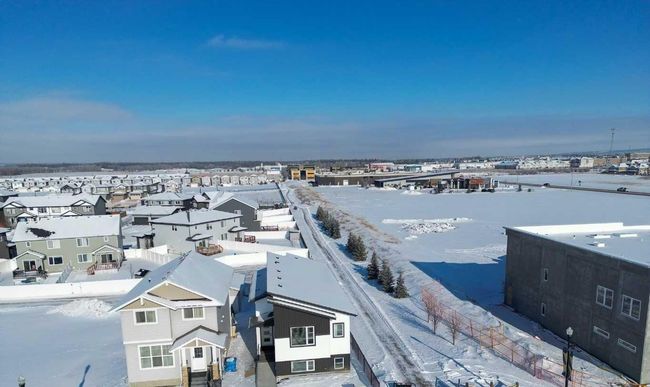 6 Memorial Parkway Sw, House other with 3 bedrooms, 2 bathrooms and 2 parking in Rural Red Deer County AB | Image 38
