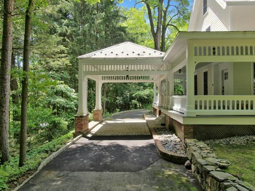 314 Haverstraw Rd, Suffern, NY, 10901-3137 | Card Image