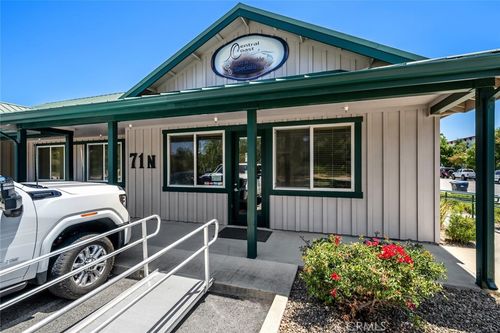 a-71 N Main St, Templeton, CA, 93465-5326 | Card Image