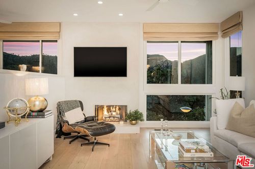 1770 Palisades Drive, Pacific Palisades, CA, 90272 | Card Image