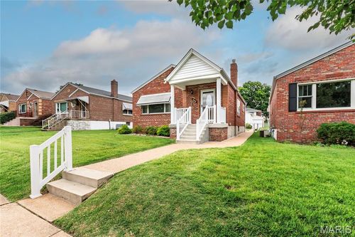 5644 Marquette Ave, Saint Louis, MO, 63139-1502 | Card Image