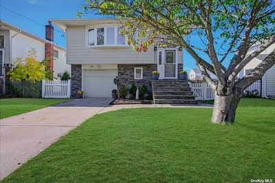 60 Beach Road, House other with 4 bedrooms, 2 bathrooms and null parking in Massapequa NY | Image 1