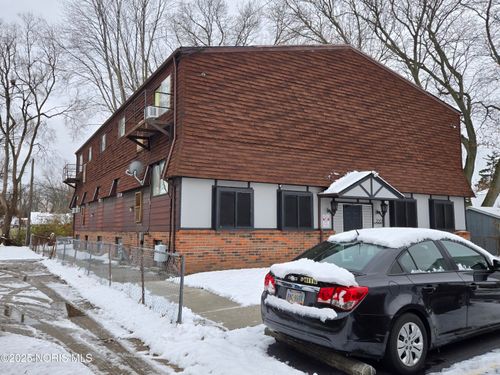 2061 Tremainsville Rd, Toledo, OH, 43613-3967 | Card Image