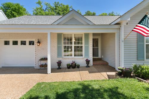 1129 Mcdonough Cir, Thompsons Station, TN, 37179-9798 | Card Image