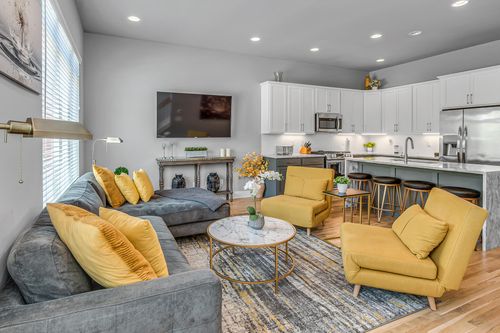 apt-h-970 Youngs Ln, Nashville, TN, 37207-4842 | Card Image