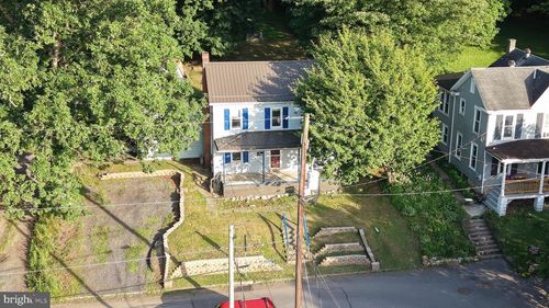 516 Highland Ave, BURNHAM, PA, 17009-1317 | Card Image