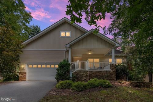 107 Sunset Cir, CROSS JUNCTION, VA, 22625-2463 | Card Image