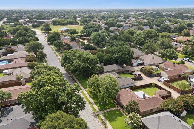 Aerial perspective of suburban area | Image 32