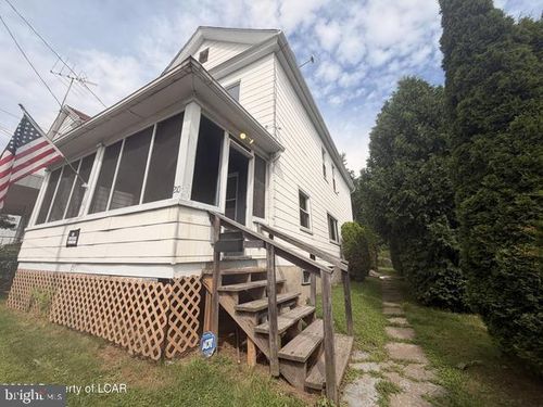 210 Gould St, Plymouth, PA, 18651-2415 | Card Image