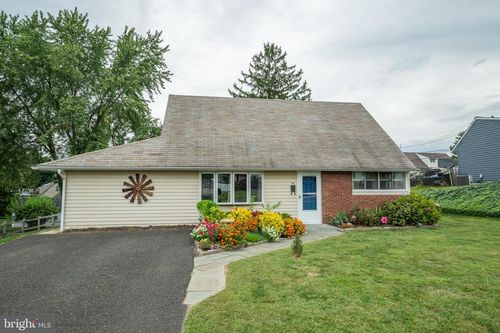 34 Haven Rd, LEVITTOWN, PA, 19056-1320 | Card Image