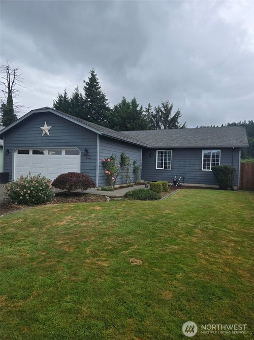 4236 Pennsylvania St, Longview, WA, 98632-5142 | Card Image