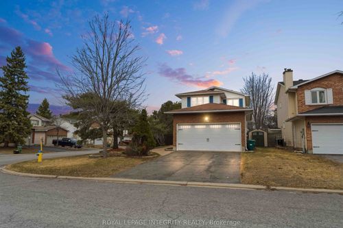 30 Longden Place, Kanata, ON, K2M1V2 | Card Image