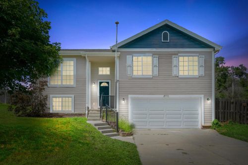 21002 Paradise Dr, Gretna, NE, 68028-6965 | Card Image