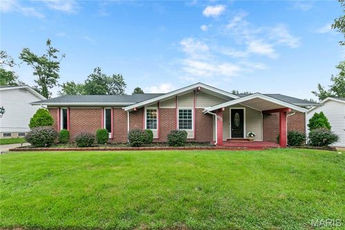 3580 Greenway Chase Dr, Florissant, MO, 63031-1113 | Card Image