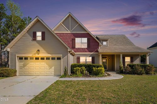 413 Rossendale Dr, Hope Mills, NC, 28348-7558 | Card Image