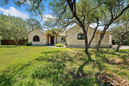 105 N Laurelwood Dr, Austin, TX, 78733-3129 | Card Image