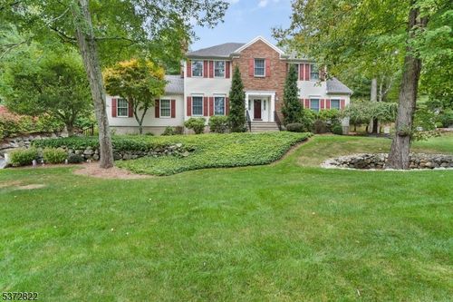 6 Everest Dr, Hackettstown, NJ, 07840-2844 | Card Image
