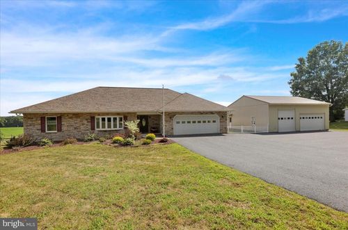 599 Stone Hill Rd, SHOEMAKERSVILLE, PA, 19555-9001 | Card Image