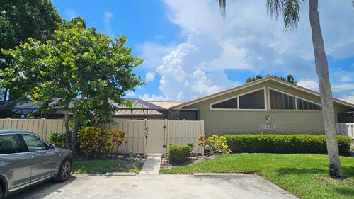 5876 Golden Eagle Cir, Palm Beach Gardens, FL, 33418-1528 | Card Image