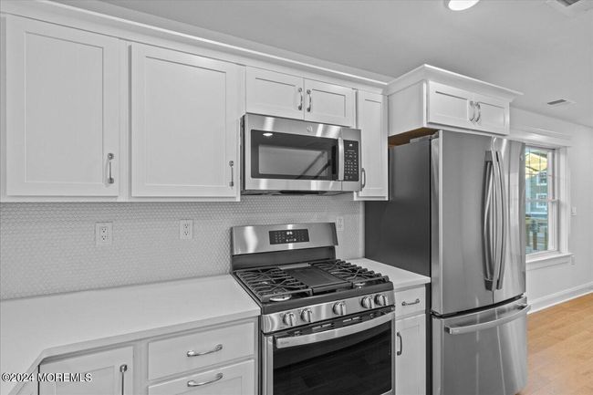 3 Cummings St, Condo with 3 bedrooms, 3 bathrooms and null parking in Mantoloking NJ | Image 11