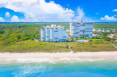 301 - 3870 N Highway A1a, Home with 2 bedrooms, 2 bathrooms and null parking in Hutchinson Island FL | Image 1