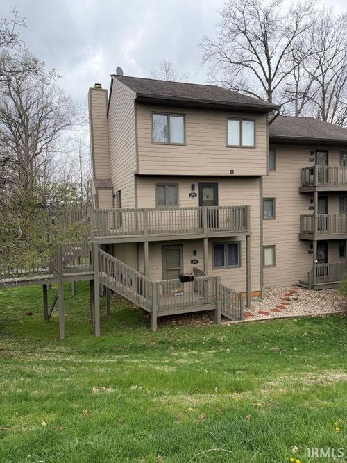 9640 Lake Ridge Dr, Bloomington, IN, 47401-8156 | Card Image
