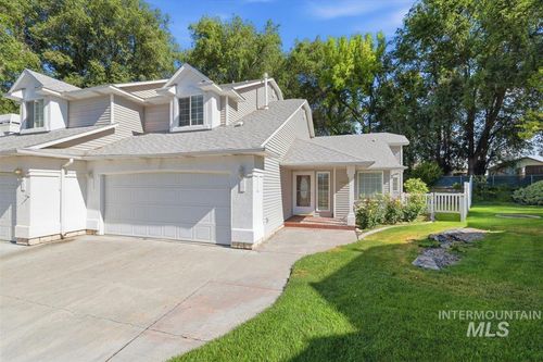 1401 Lois Ln, Nampa, ID, 83686-2852 | Card Image
