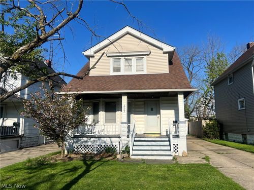3063 W 103 Street, Cleveland, OH, 44111 | Card Image