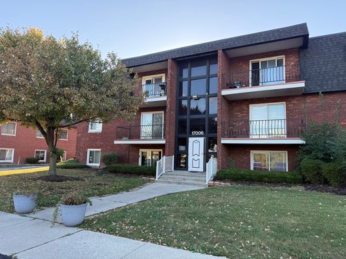 apt-102-17006 Novak Dr, Hazel Crest, IL, 60429-1148 | Card Image