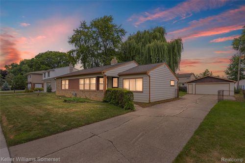 14660 Labelle St, Oak Park, MI, 48237-1150 | Card Image