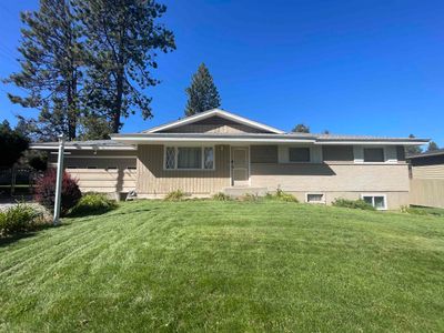 2421 E 39th Ave, Home with 5 bedrooms, 3 bathrooms and null parking in Spokane WA | Image 1