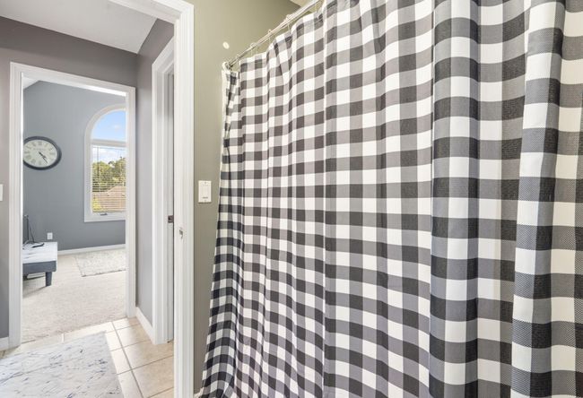 34-web-or-mls-DSC05822 | Image 35