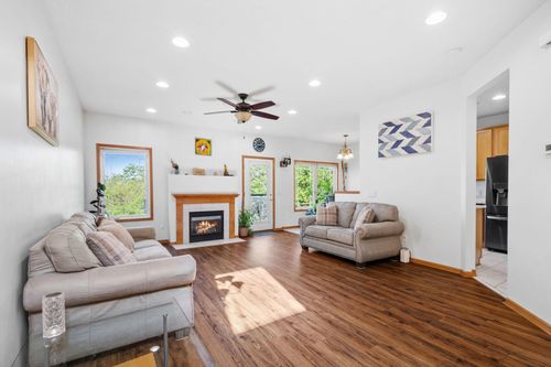 15601 Lilac Dr, Eden Prairie, MN, 55347-0007 | Card Image