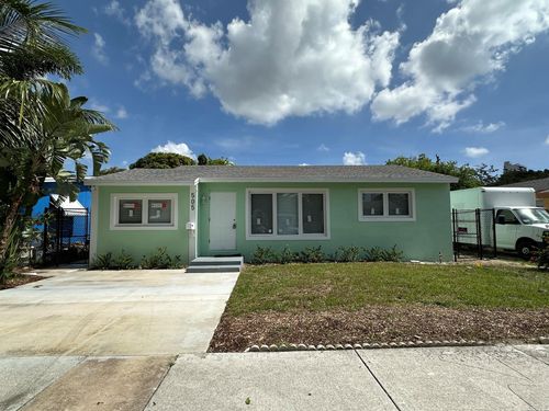 505 47th St, West Palm Beach, FL, 33407-2941 | Card Image