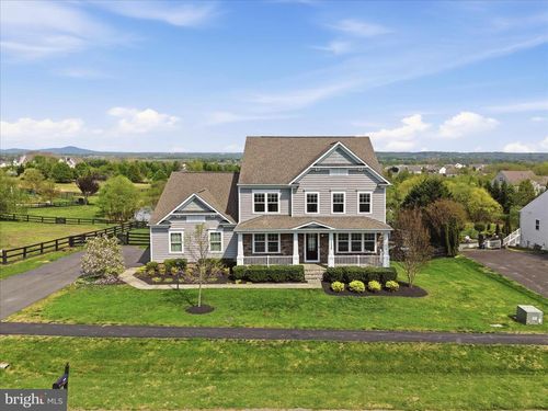 15698 Woodchester Ct, LEESBURG, VA, 20176-5852 | Card Image