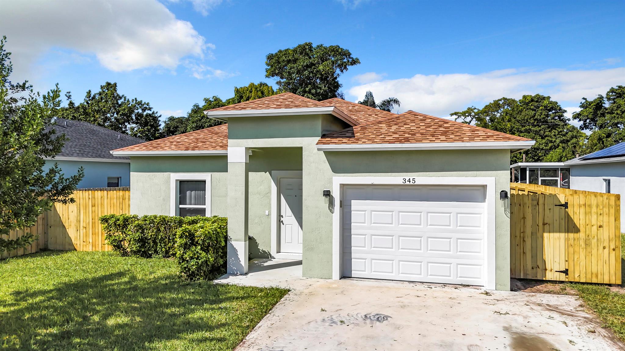 Martin Ave, Greenacres, FL 33463