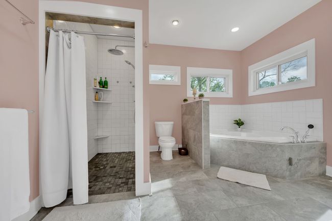 4122 Highway 49 W, House other with 5 bedrooms, 4 bathrooms and 2 parking in Vanleer TN | Image 23