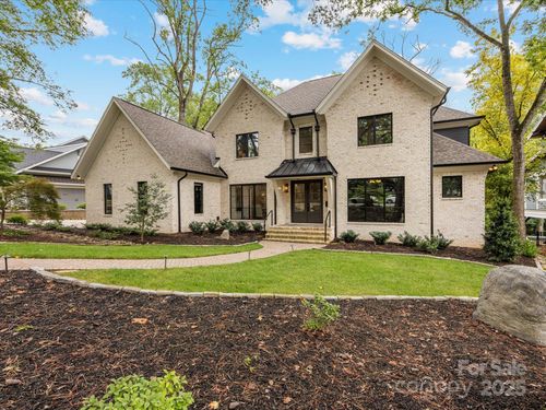 438 Wonderwood Dr, Charlotte, NC, 28211-4016 | Card Image