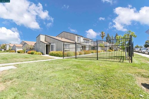 104 Rainier Ln, Antioch, CA, 94509-5673 | Card Image