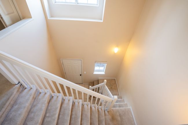 5499 Twin Oaks Dr, Condo with 2 bedrooms, 2 bathrooms and null parking in Sterling Heights MI | Image 11