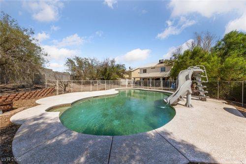 6013 Pebble Grey Ln, Las Vegas, NV, 89130-7906 | Card Image
