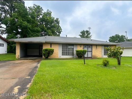 2002 Queensroad Avenue, Jackson, MS, 39213 | Card Image